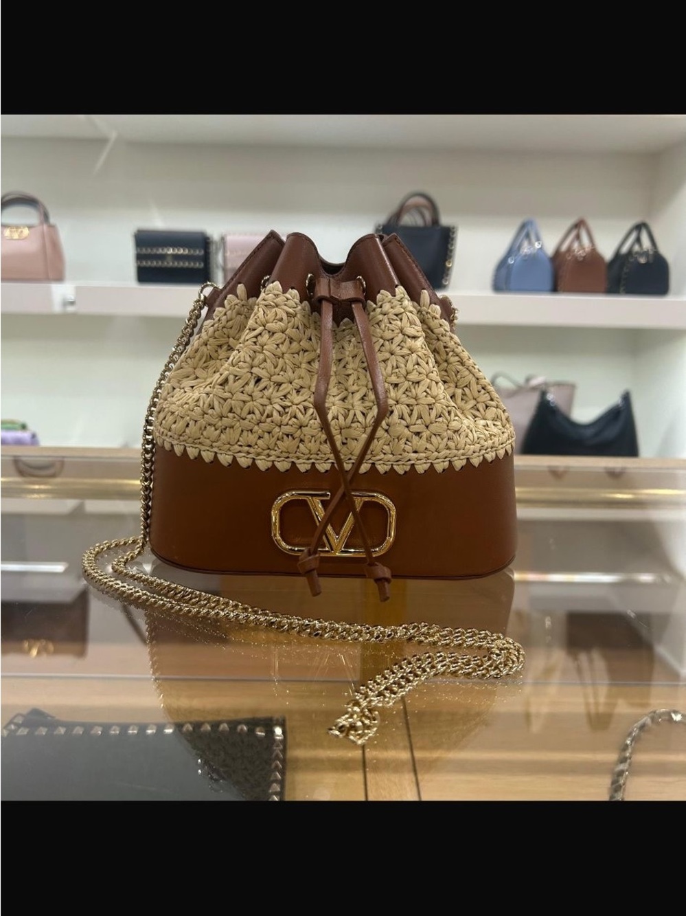 Valentino Garavani Brown and Cream Raffia Leather Drawstring Bucket Bag